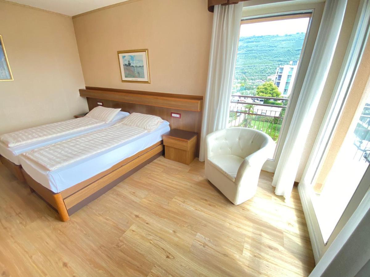 Sunlake Hotel Riva del Garda Dış mekan fotoğraf
