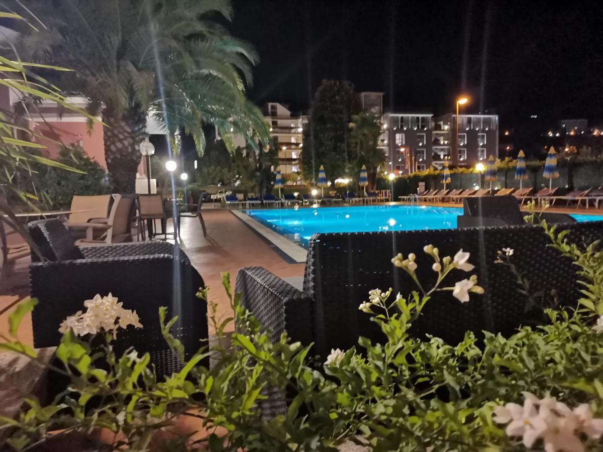 Sunlake Hotel Riva del Garda Dış mekan fotoğraf
