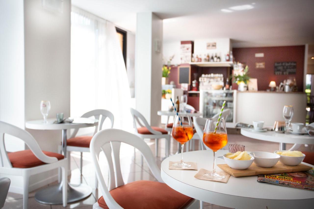 Sunlake Hotel Riva del Garda Dış mekan fotoğraf