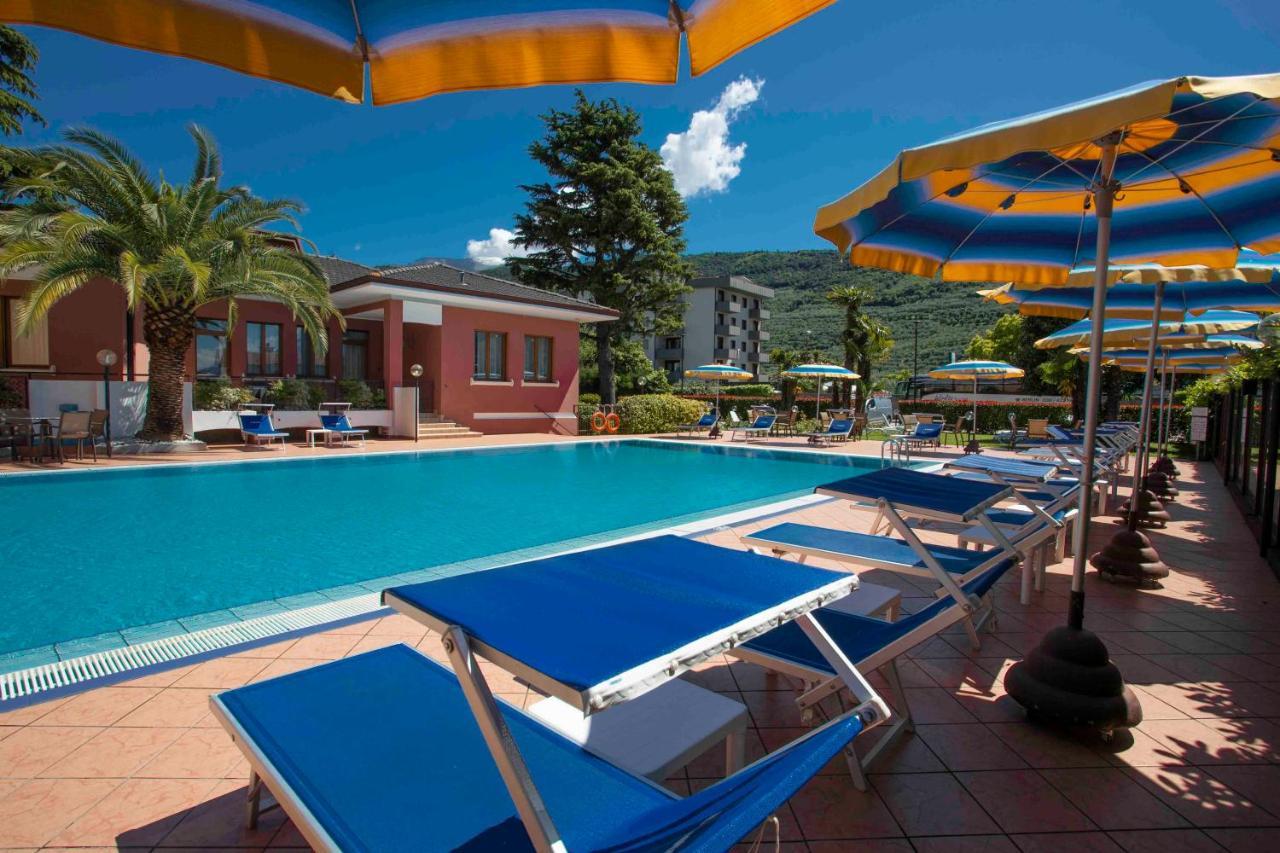 Sunlake Hotel Riva del Garda Dış mekan fotoğraf