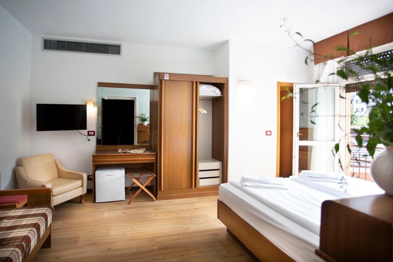 Sunlake Hotel Riva del Garda Dış mekan fotoğraf