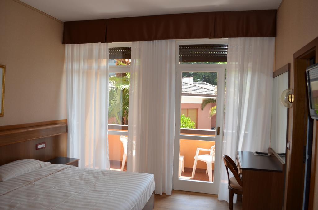 Sunlake Hotel Riva del Garda Dış mekan fotoğraf