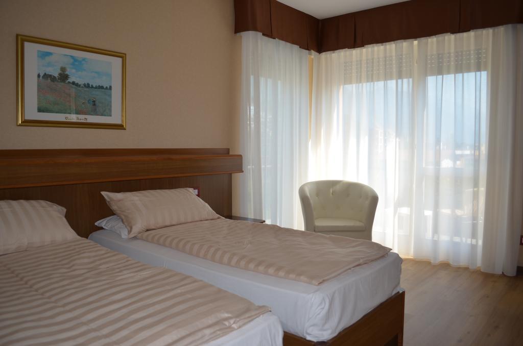 Sunlake Hotel Riva del Garda Dış mekan fotoğraf
